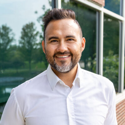 Manny Toribio, Acquisition Broker